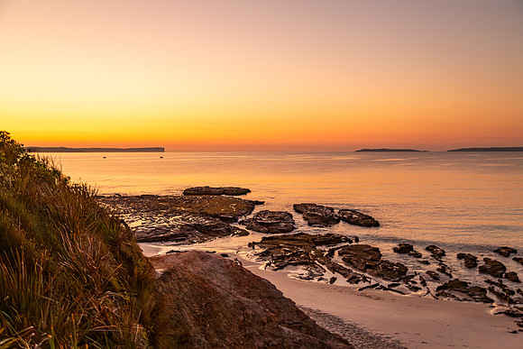 V001 - Plantation Point Sunrise, Vincentia