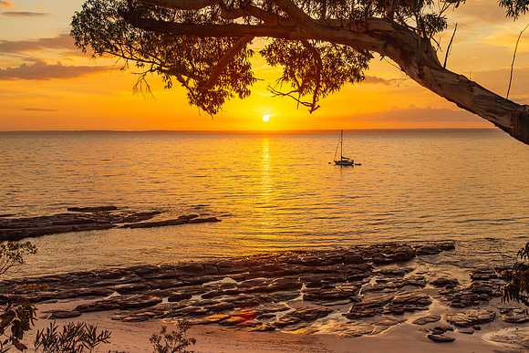V004 - Sunrise at Shark Net Beach, Huskisson 1