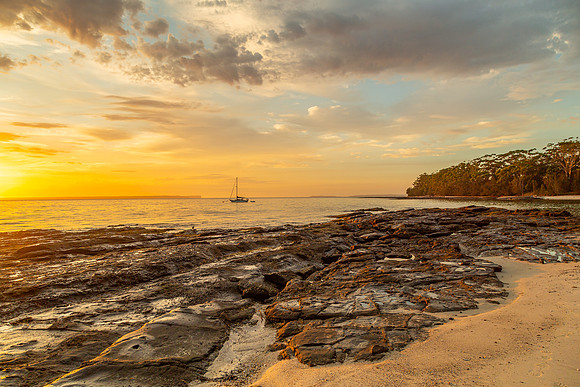 V006 - Sunrise at Shark Net Beach, Huskisson 3