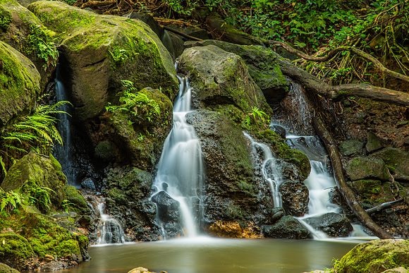 L017 - Mystical Waterfall, Hawaii