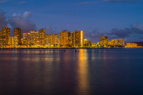 L030 - Waikiki - Oahu, Hawaii