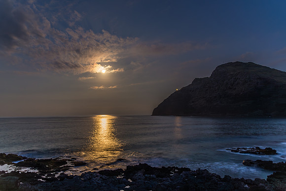 SE011 - Moon Shining On Makapu'u Point Lighthouse 2 - Oahu